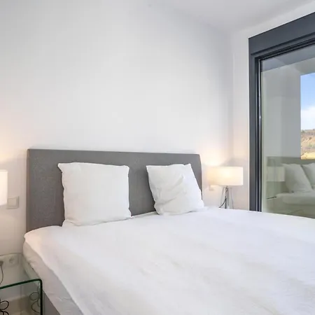 Theedgebythesea Fabulous Penthouse With Seaviews *