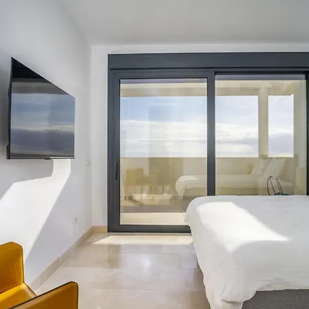 Theedgebythesea Fabulous Penthouse With Seaviews *